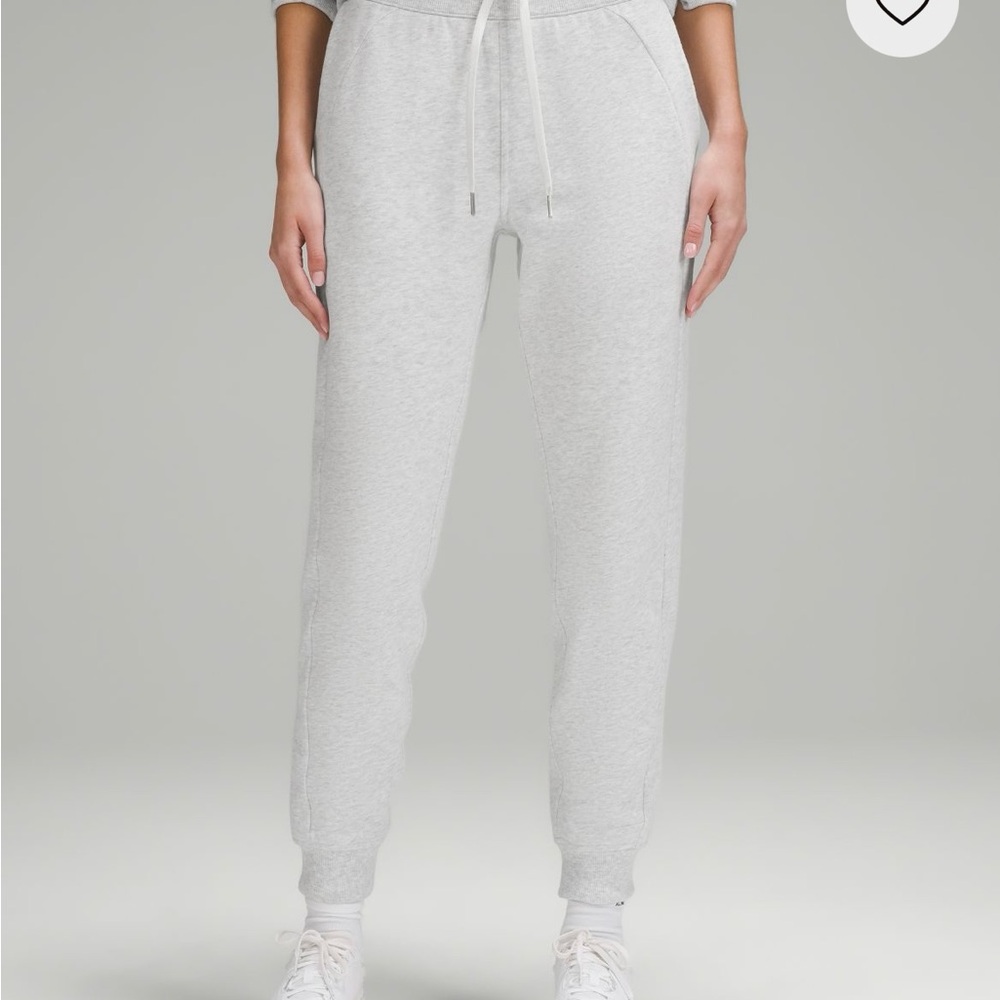 Lululemon High Rise Scuba Joggers Full Length